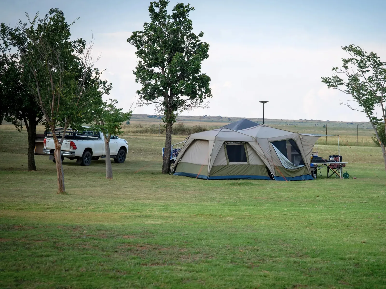 Grass campsites under trees | Lekoa Lodge - Free State - Villiers - Vaal River