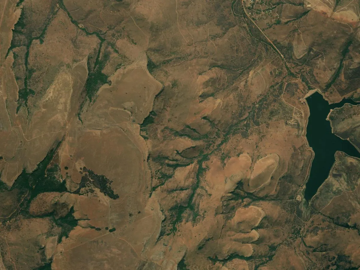 Mountain valleys around the dam | Ohrigstad Dam Nature Reserve - Mpumalanga - Lydenburg - Ohrigstad Dam