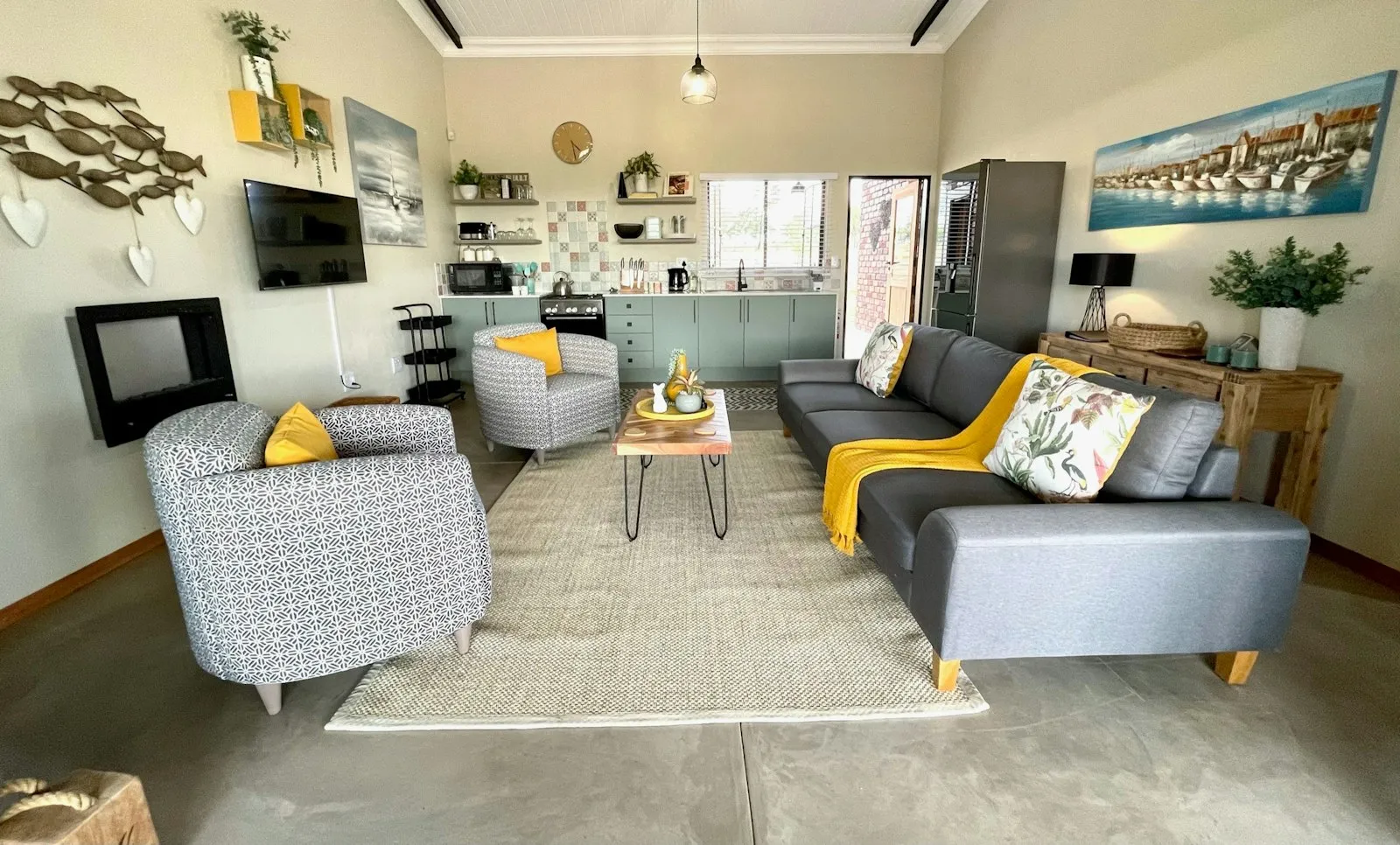 Lounge, Smart TV and kitchen at Silver Carp, Groendraai River Cottages | Groendraai River Cottages - Silvercarp - Limpopo - Vaalwater