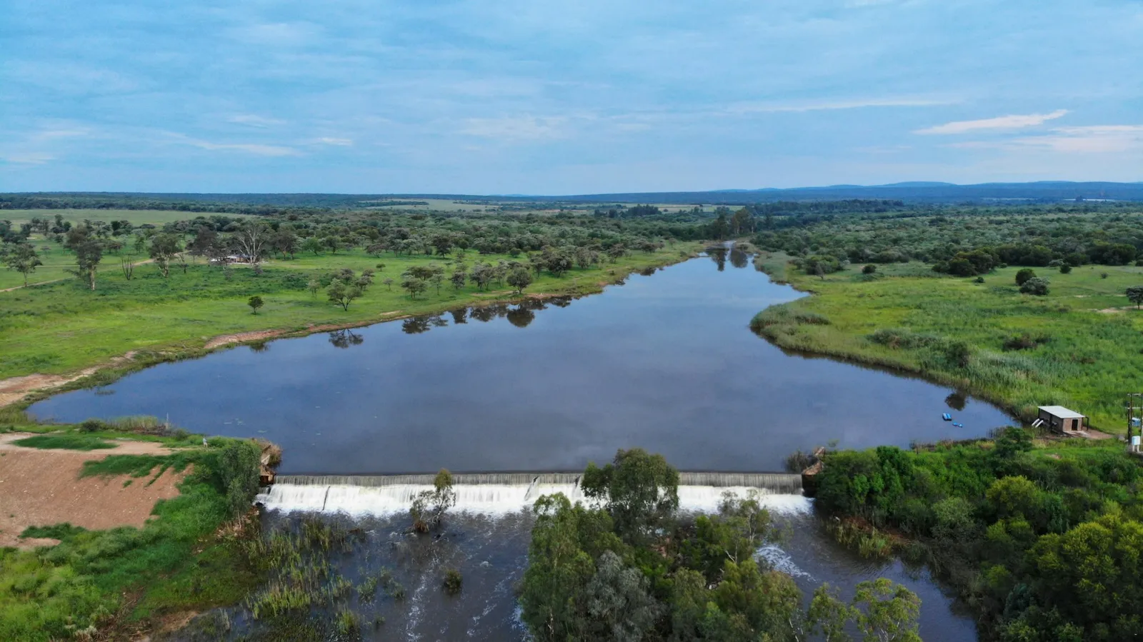 Aerial view of the river weir at Groendraai River Cottages | Groendraai River Cottages - Limpopo - Vaalwater