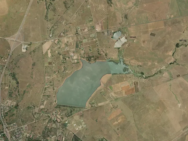 Bloemhoek Dam and Kroonstad from above | Bloemhoek Dam - Free State - Kroonstad - Bloemhoek Dam
