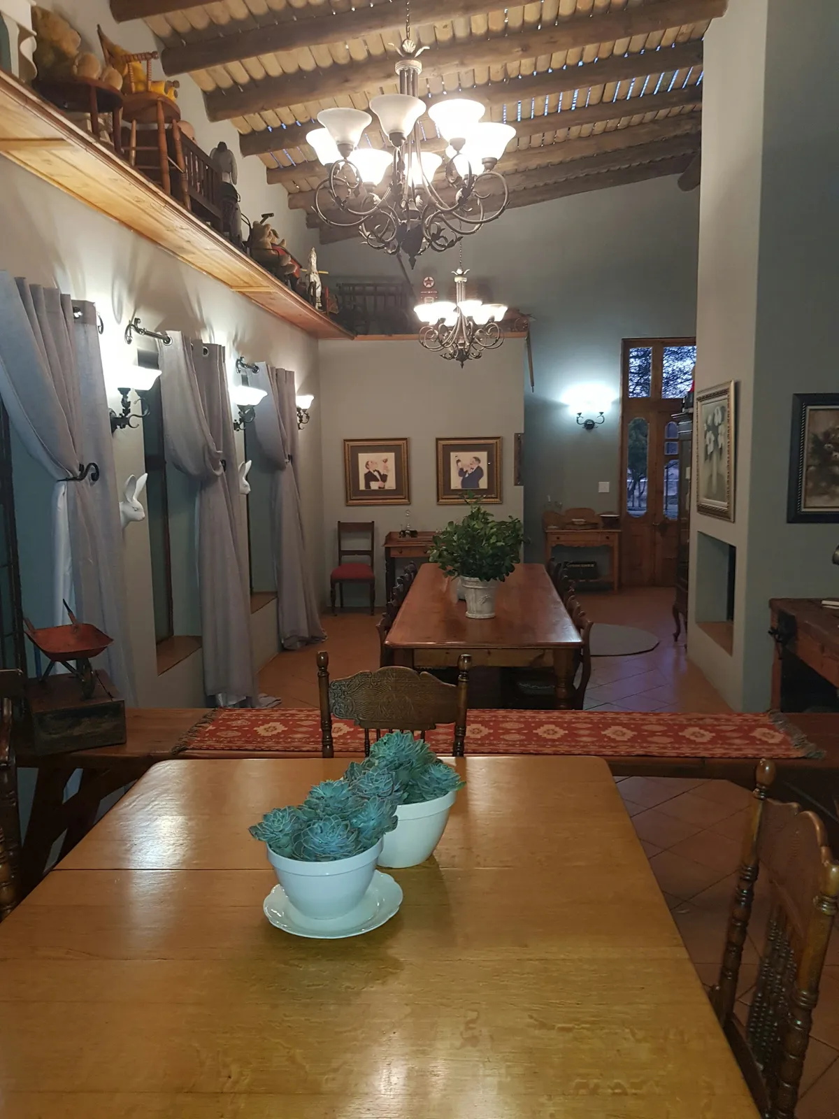 Country house dining room | Metsi Metsi Country House - Limpopo - Modimolle - Donkerpoort Dam