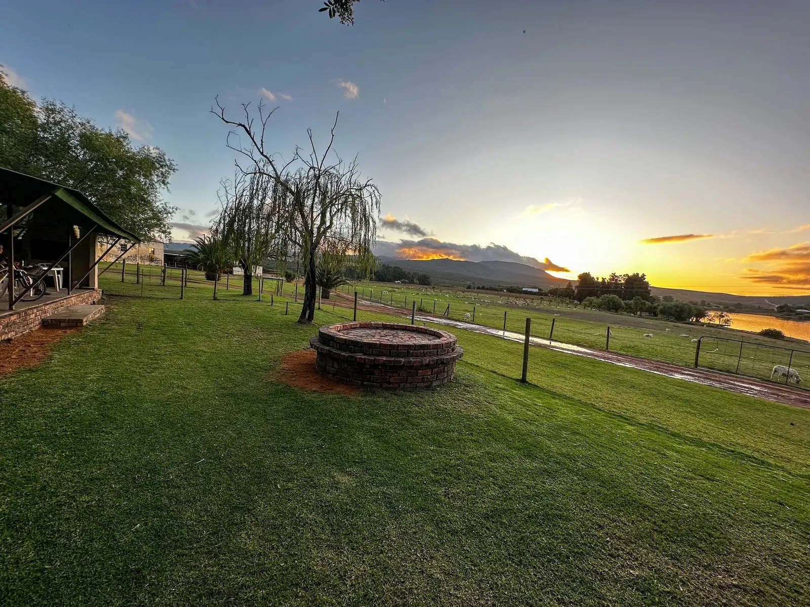 Sunset over Bulshoek Dam | Bulshoekfarm - Western Cape - Clanwilliam - Bulshoek Dam