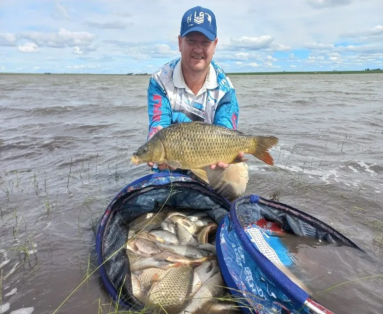 carp many | Jackie Leonard Vaaldam - Free State - Deneysville - Vaal Dam