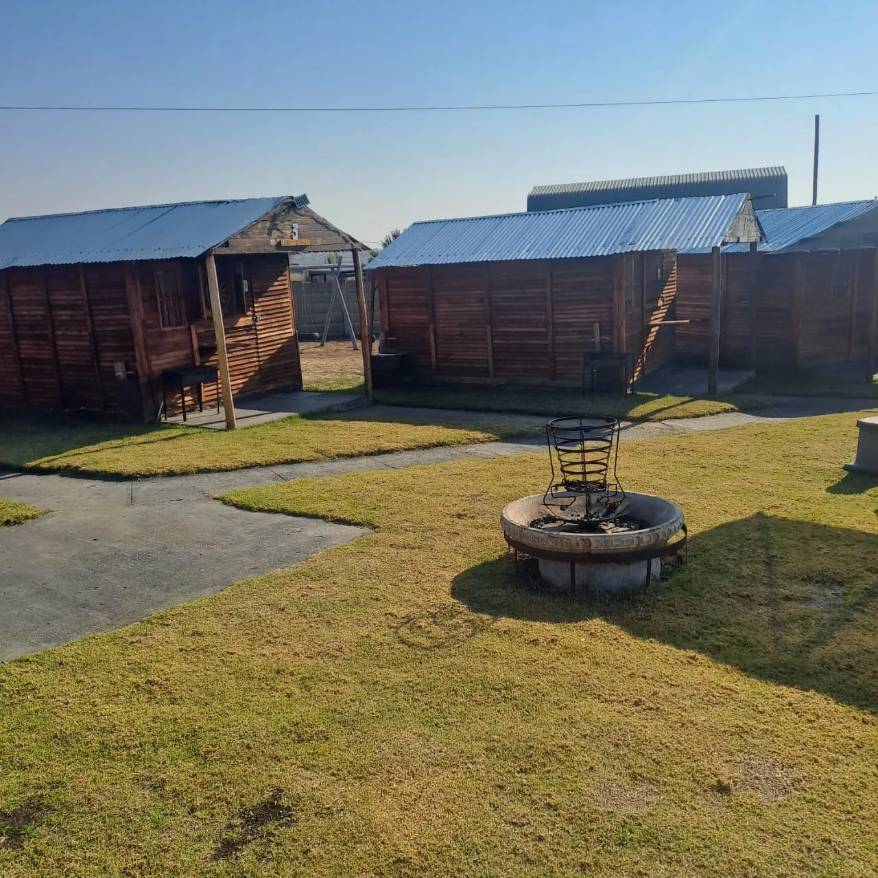 Wooden self-catering cabins | Karp Denn - Free State - Oranjeville - Vaal Dam