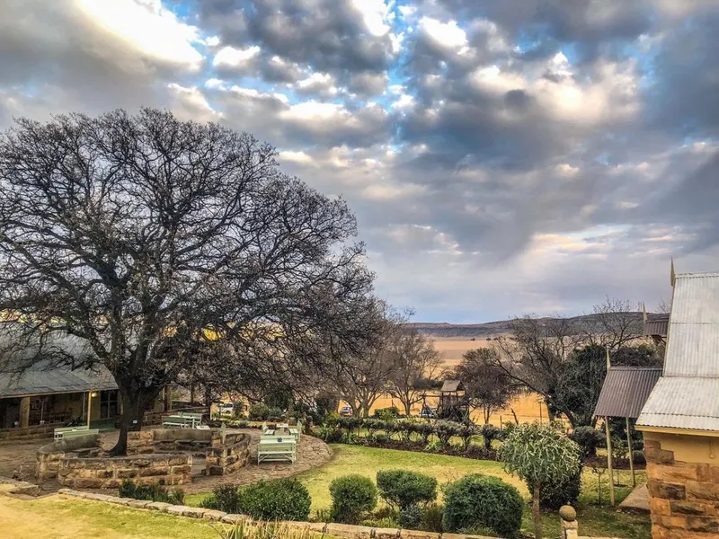 Sandstone guest house and garden | Imla Guest Farm - Free State - Ficksburg