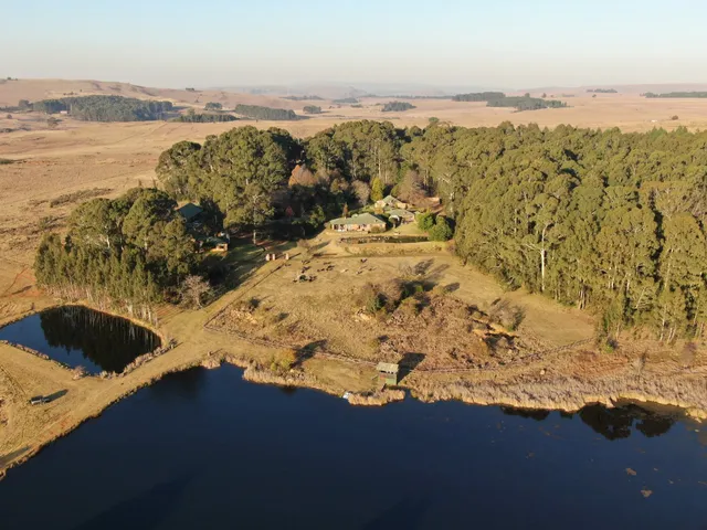 Farm dams and cottages from above | Kinloch - Mpumalanga - Dullstroom