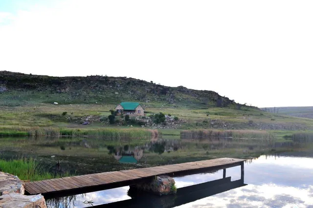 Stone cottage on Matuka Dam | Field & Stream - Mpumalanga - Dullstroom - Witpoort River