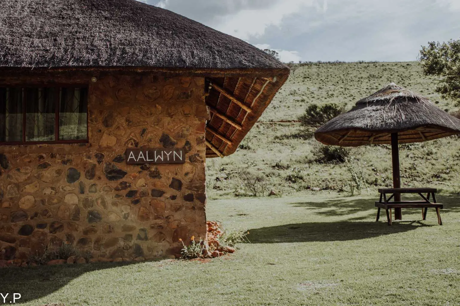 Aalwyn thatched chalet | Ribbokkloof - Mpumalanga - Stoffberg