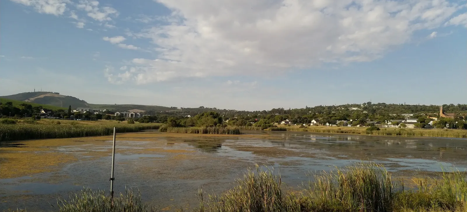 Walking path along the dam | Door De Kraal Dam - Western Cape - Bellville - Door De Kraal Dam