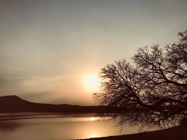 Private farm dam at sunset | Dalmore Guest Farm - KwaZulu-Natal - Bergville