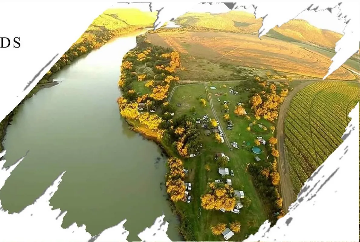 Aerial view of riverfront campsites | Sandgat - Northern Cape - Vanderkloof - Orange River