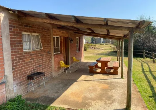 Cozy Cottage exterior at Cozy Cottage, Blesberg Farm Cottages | Blesberg Farm Cottages - Cozy Cottage - KwaZulu-Natal - Lidgetton
