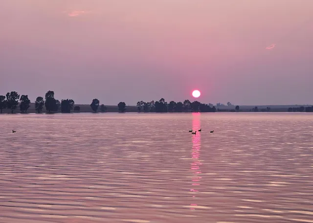 Sunset over the Vaal Dam at Boschkop | Boschkop Vaaldam Oord - Gauteng - Vaal Marina - Vaal Dam